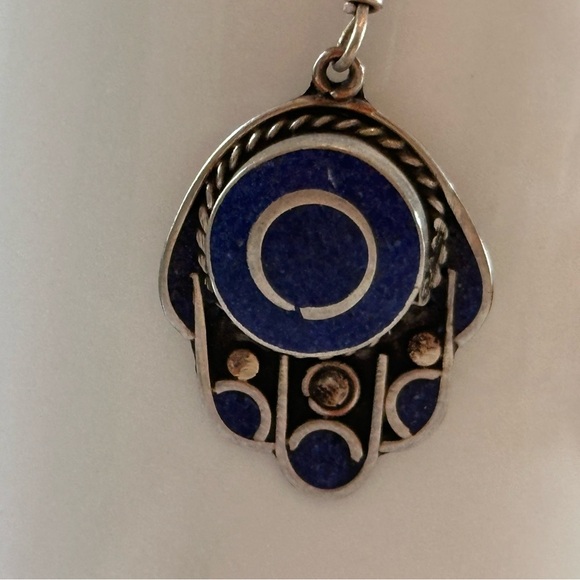 Truly Stunning Morocca “Hamsa” Style Earrings in Silver Plate and Lapis Lazuli. - Picture 2 of 6